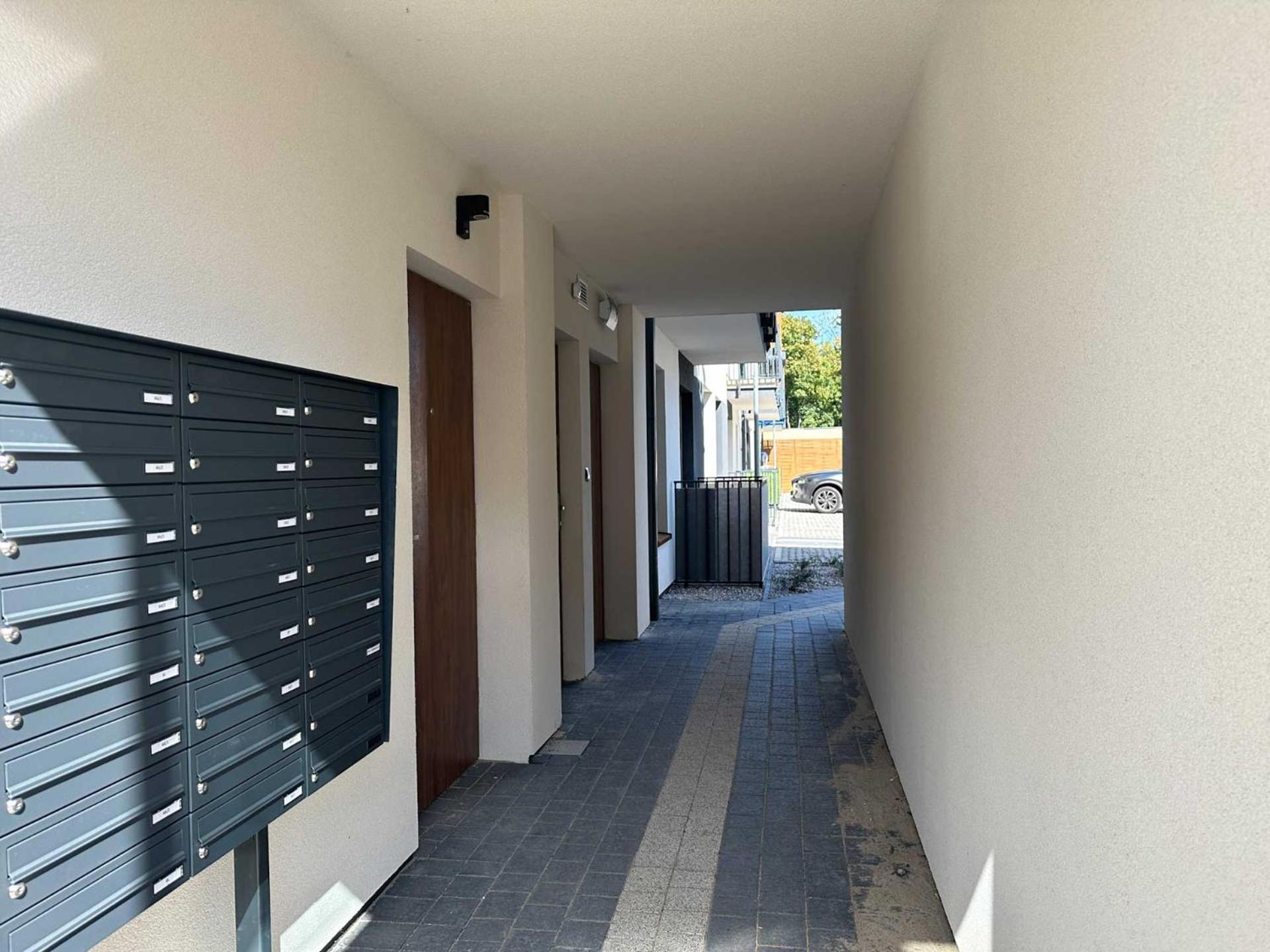 Dmk Blue Apartment Near Warsaw-Modlin Airport นอวือ ดวูร์ มาซอเวียซกี ภายนอก รูปภาพ